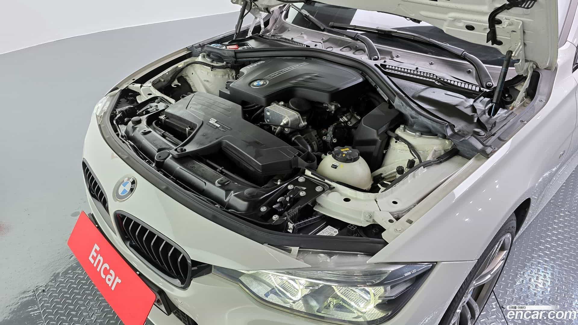 3-Series BMW 2018.11-INNER-006
