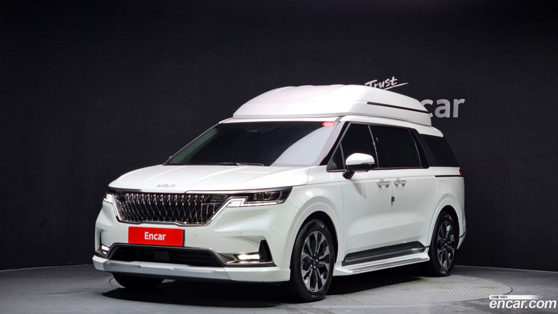 Main__Slider__Photo:Canival Kia 2022.7-0