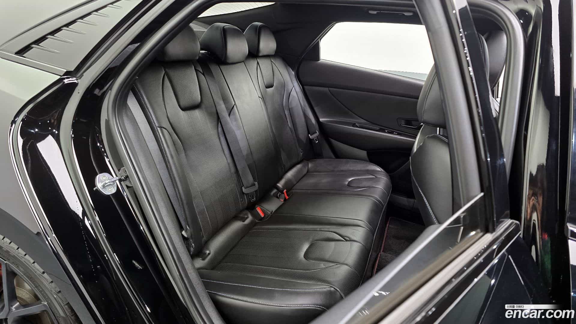 AVANTE Hyundai 2022.3-OPTION-017