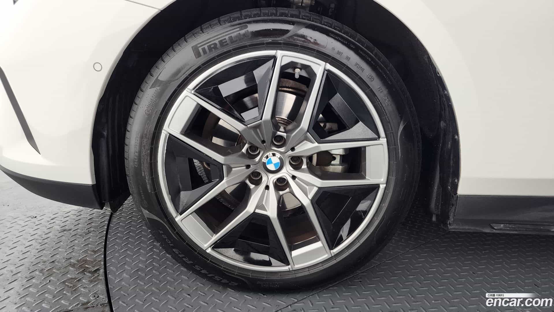 5-Series BMW 2023.10-OUTER-005