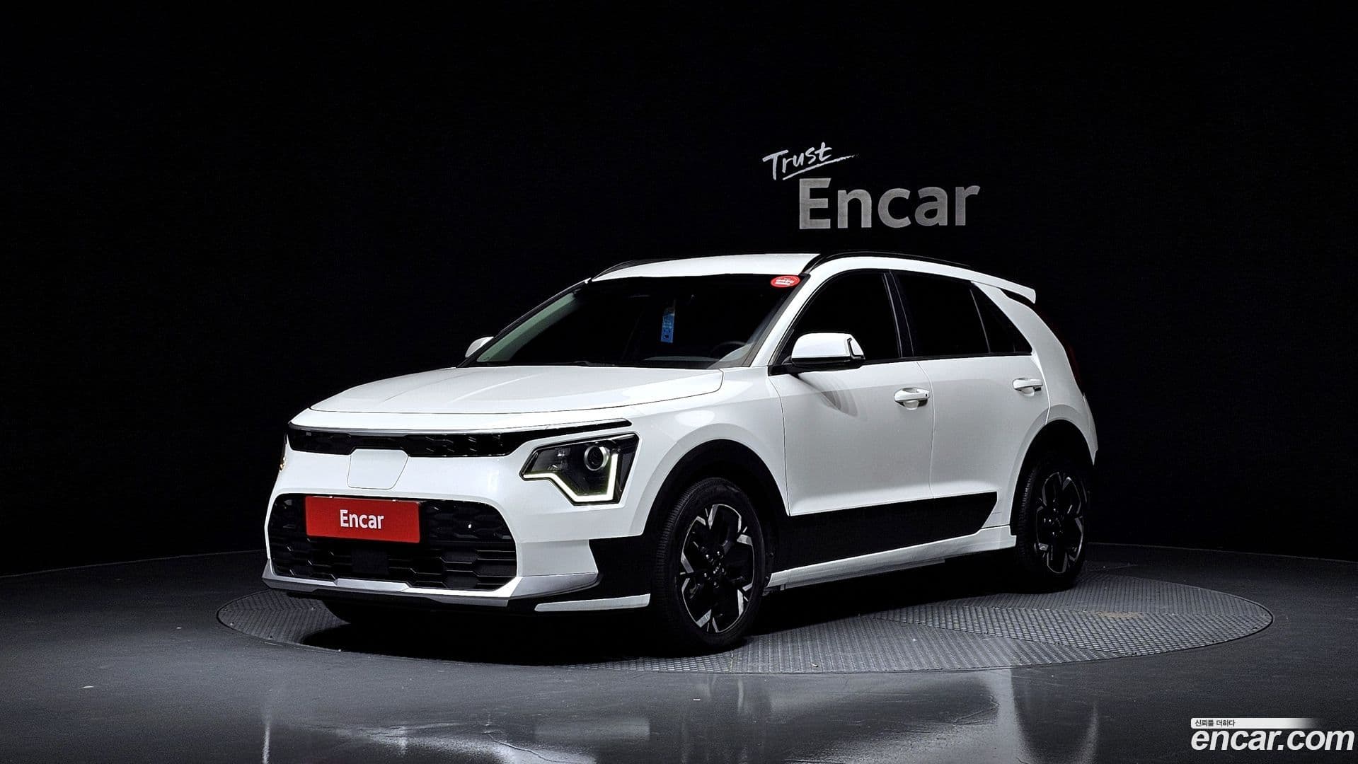 Main__Slider__Photo:Niro Kia 2022.6-0