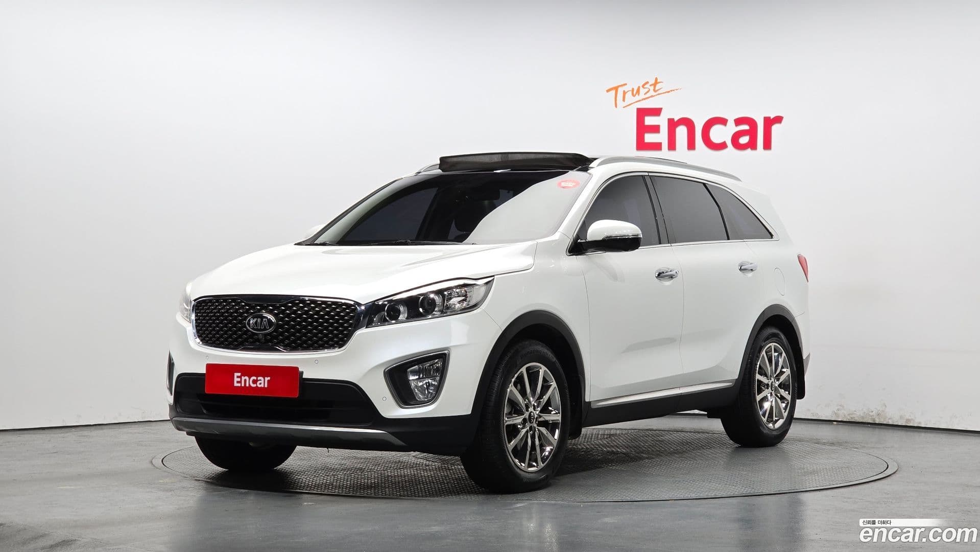 Main__Slider__Photo:Sorento Kia 2014.8-0
