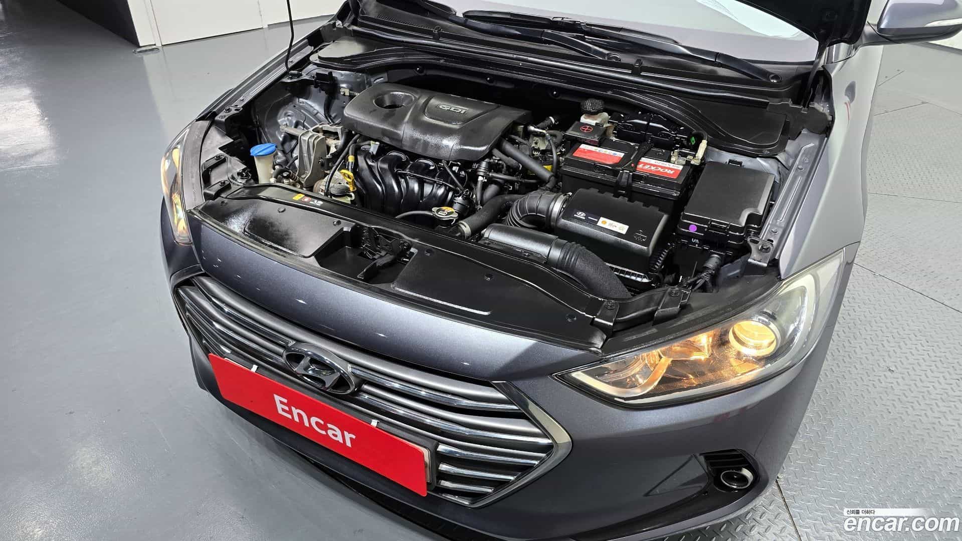 AVANTE Hyundai 2016.2-INNER-006