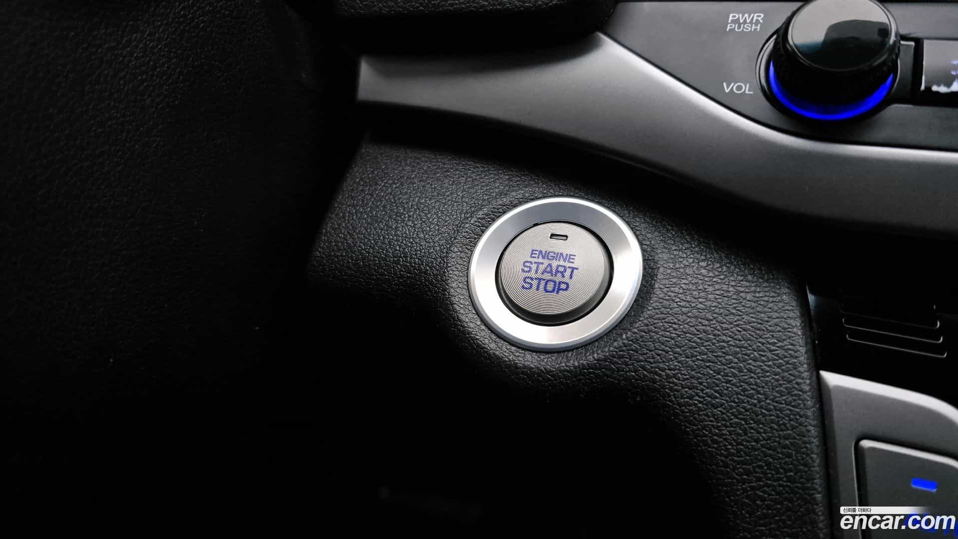 AVANTE Hyundai 2016.2-OPTION-022