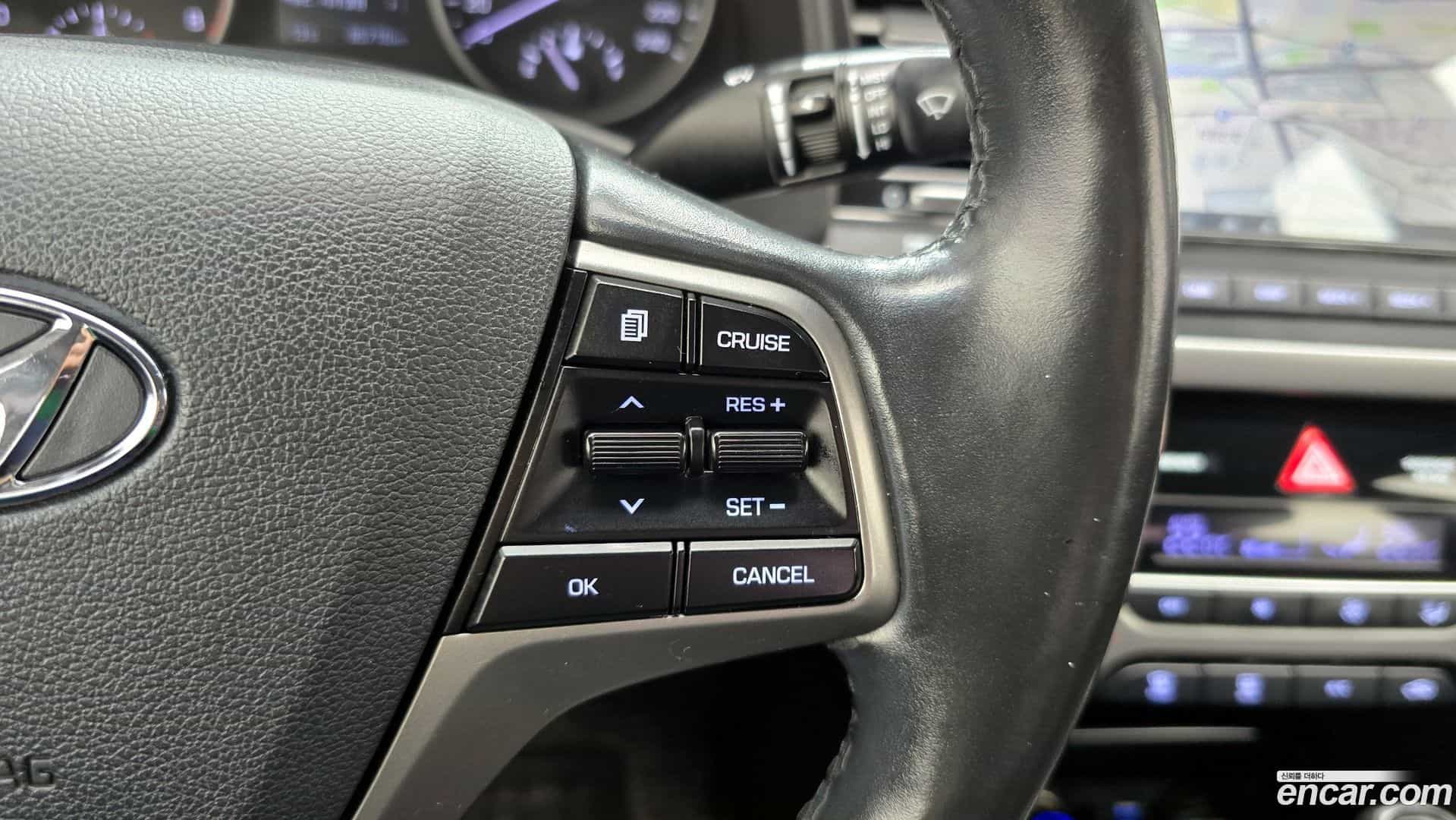 AVANTE Hyundai 2016.2-OPTION-023