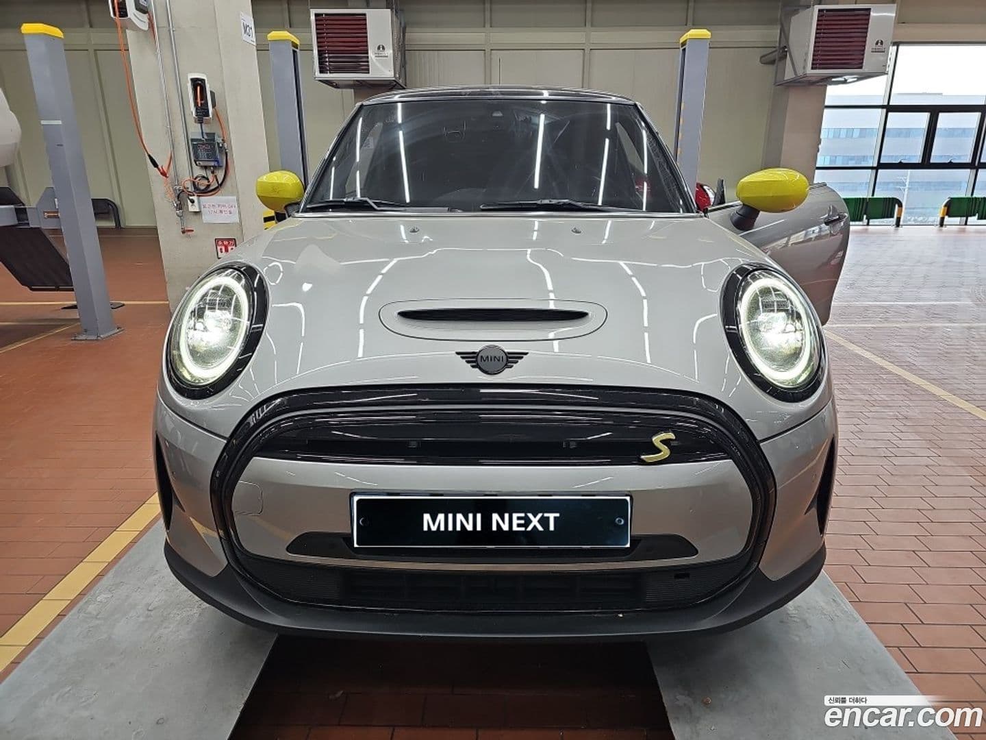 Main__Slider__Photo:Cooper Mini 2023.5-0