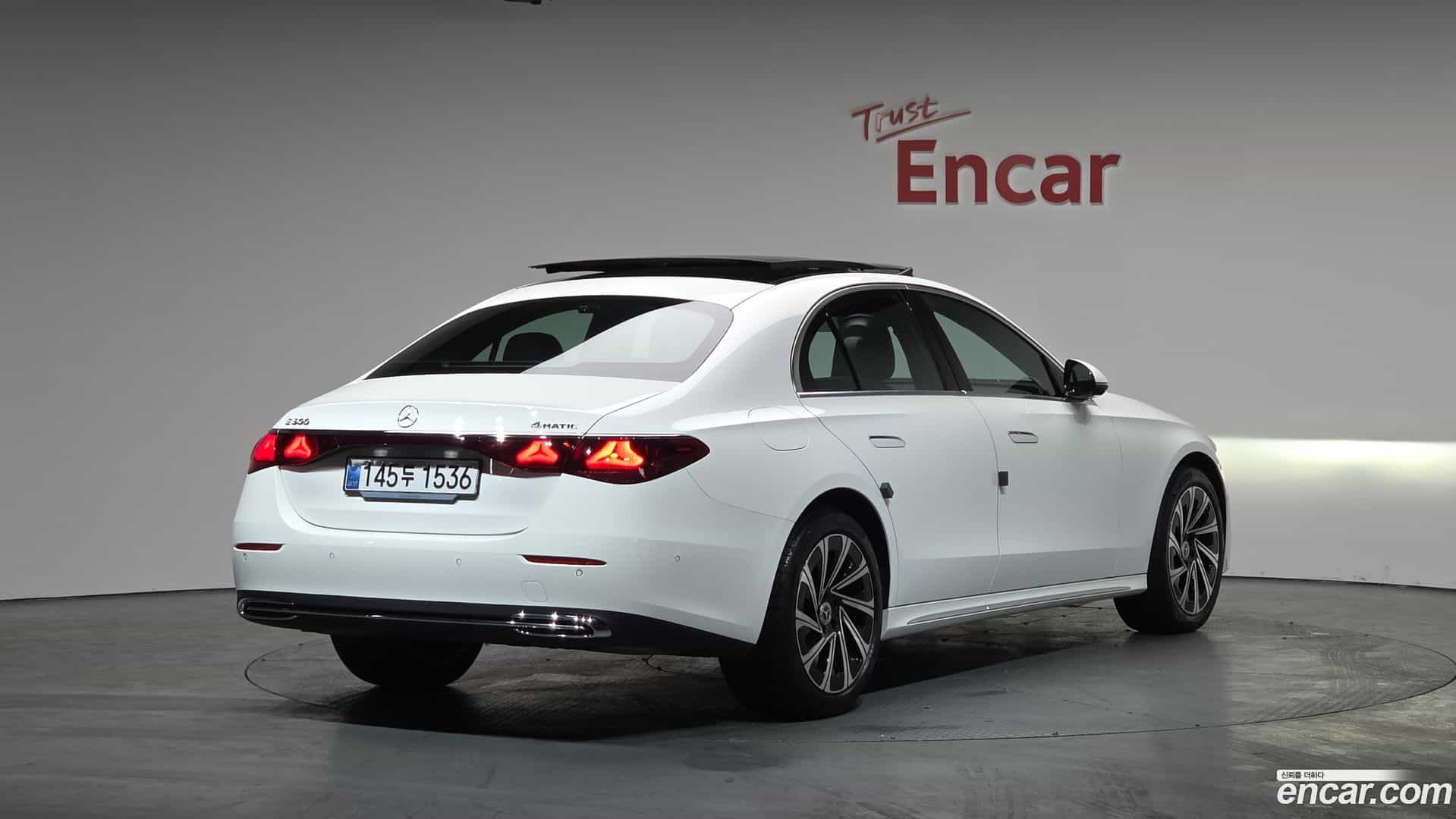 E-Class Mercedes-Benz 2025.4-OUTER-002