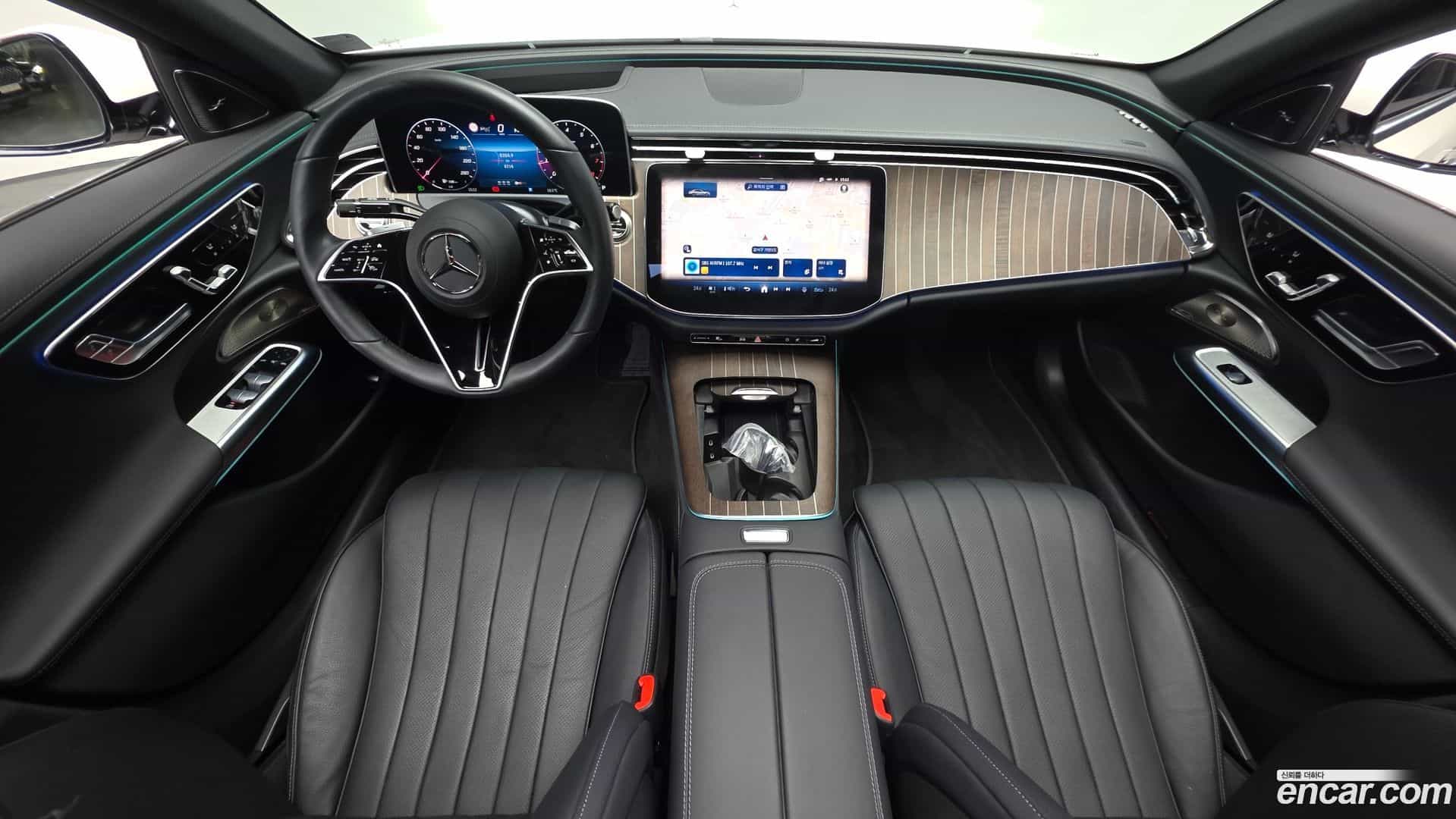 E-Class Mercedes-Benz 2025.4-INNER-007