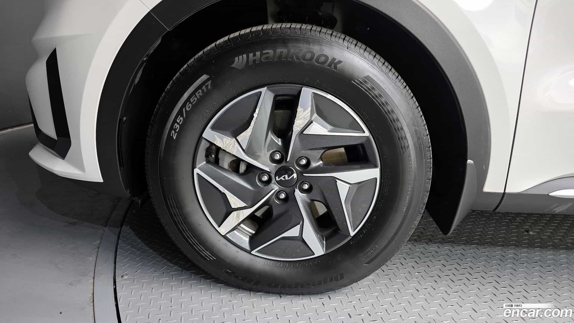 Sorento Kia 2023.4-OUTER-005