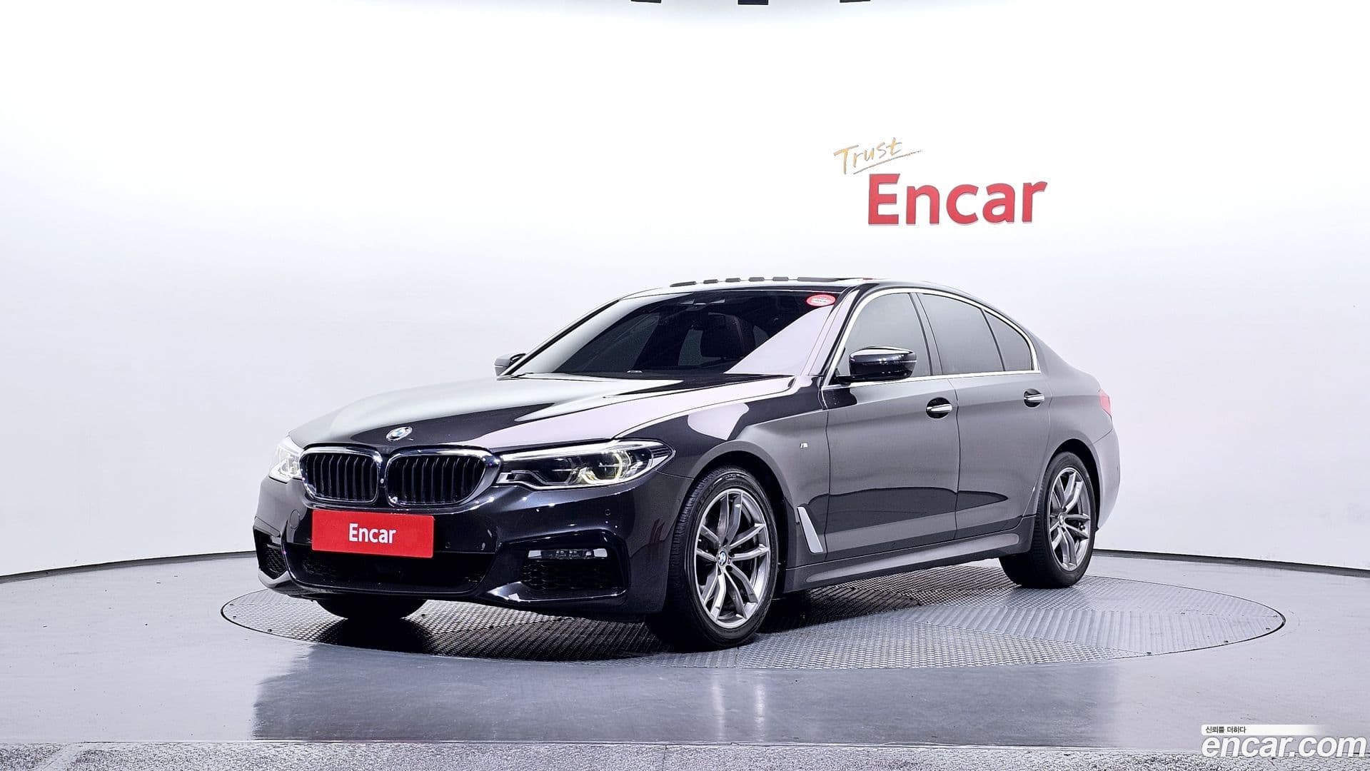 Main__Slider__Photo:5-Series BMW 2018.1-0