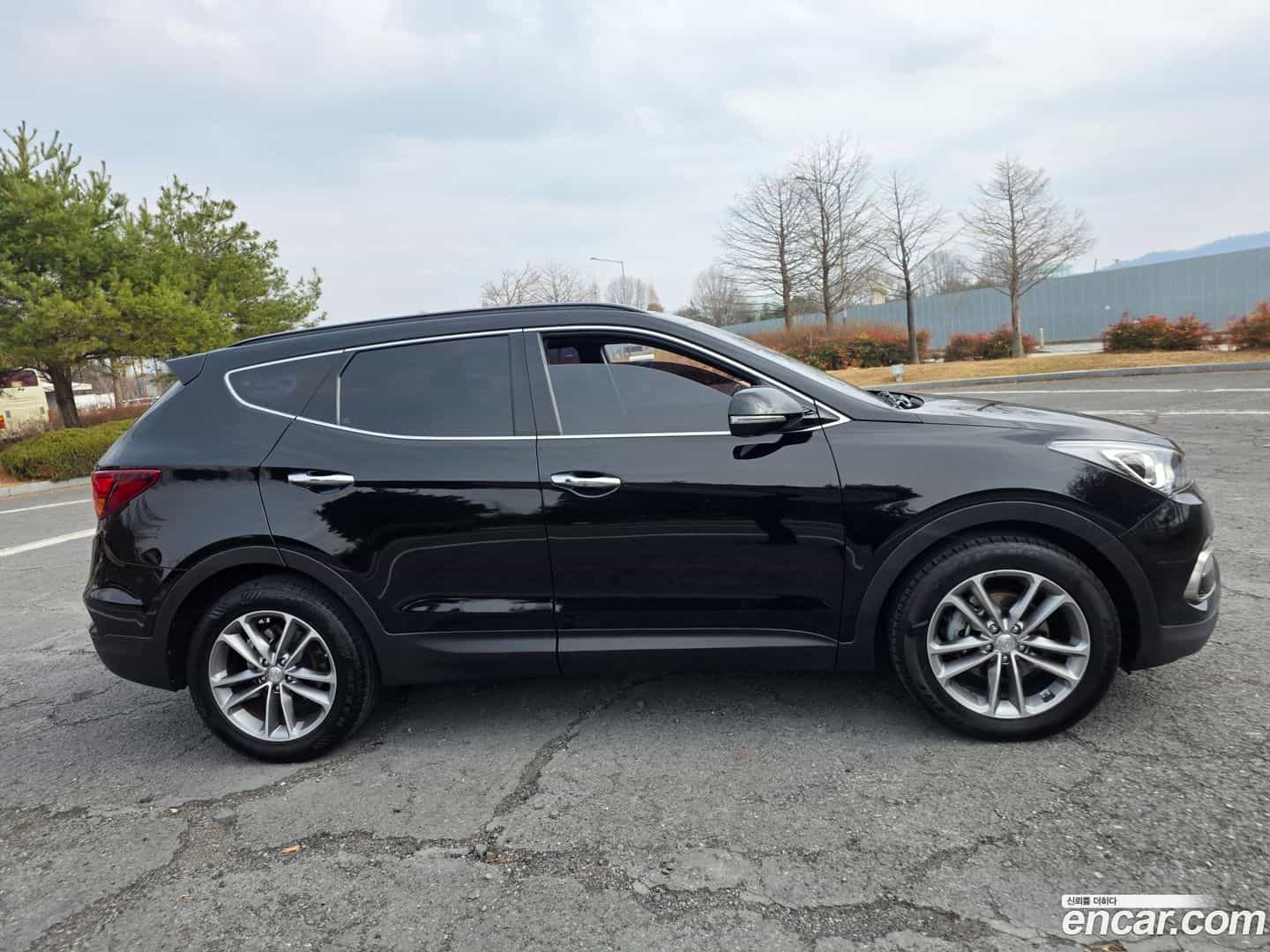 Santafe Hyundai 2017.7-OUTER-003