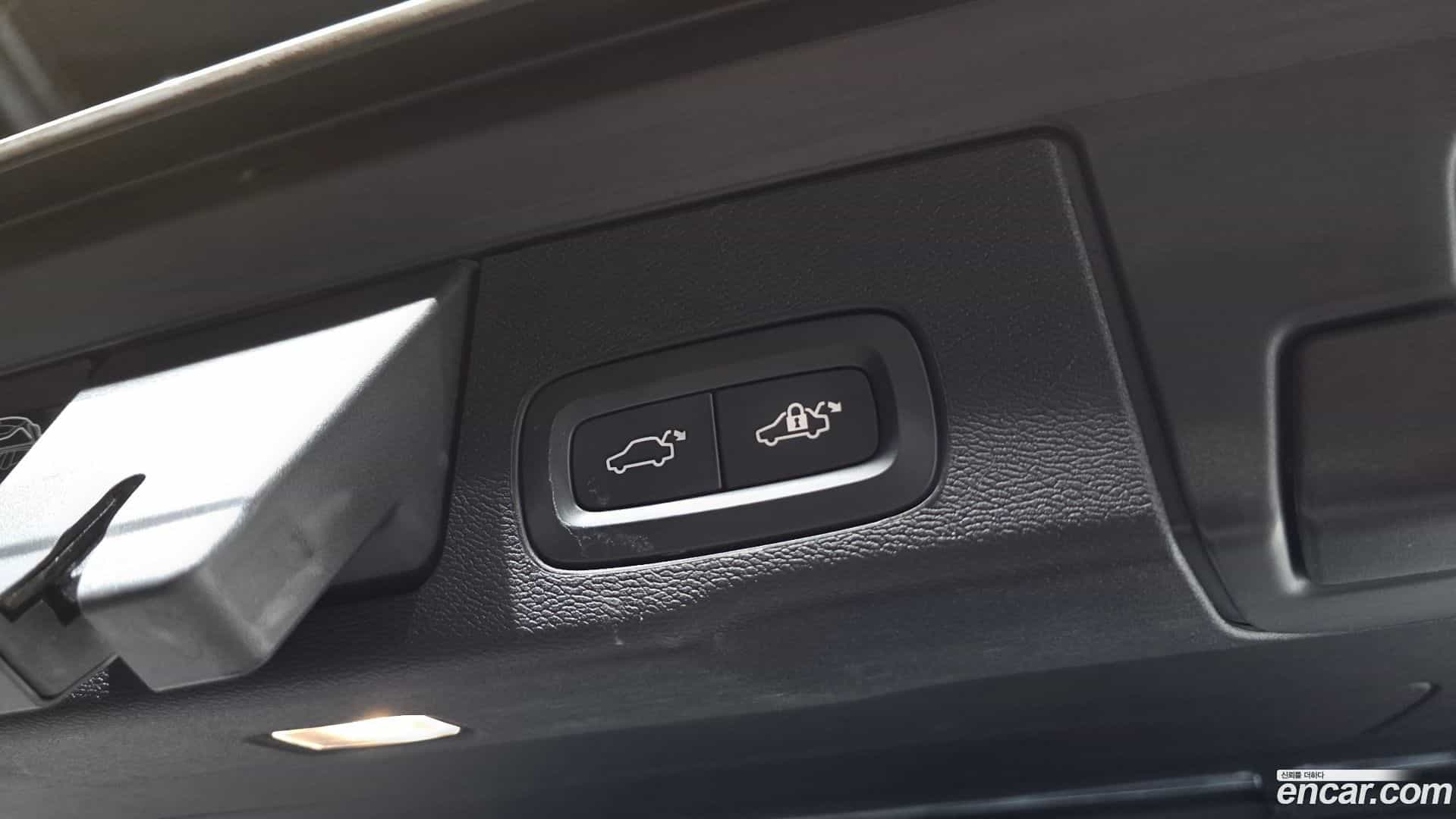 XC60 Volvo 2020.4-OPTION-024