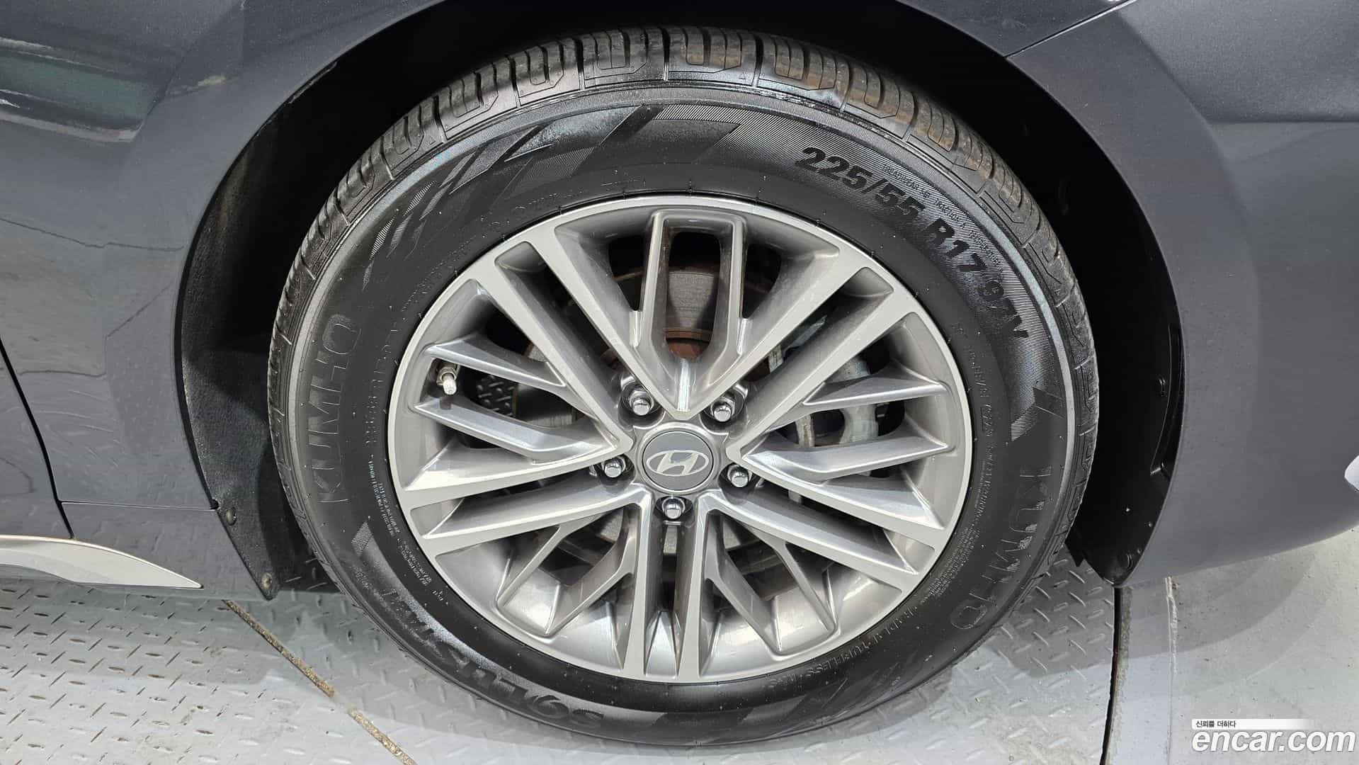 Grandeur Hyundai 2017.3-OUTER-005