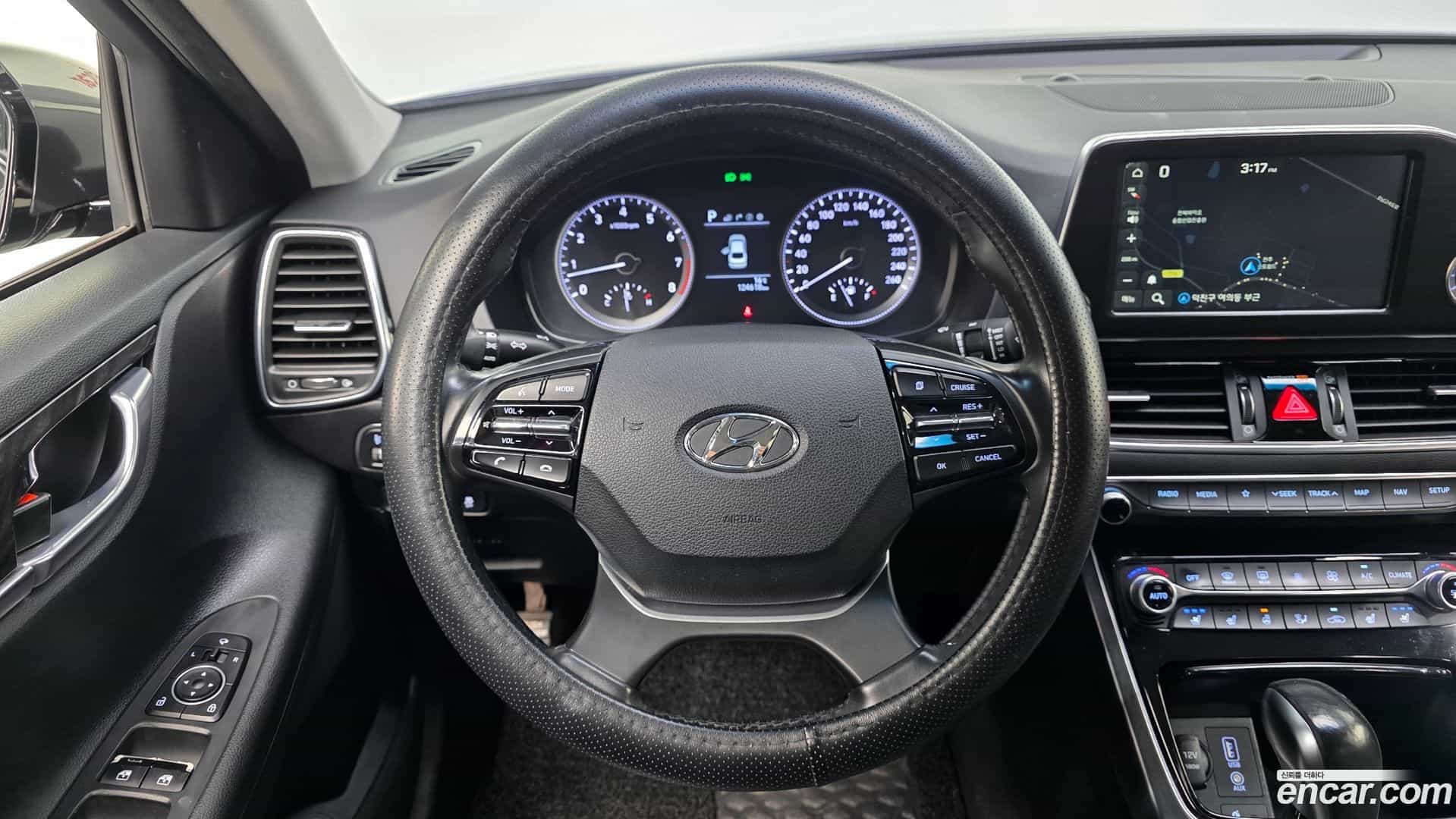 Grandeur Hyundai 2017.3-OPTION-018