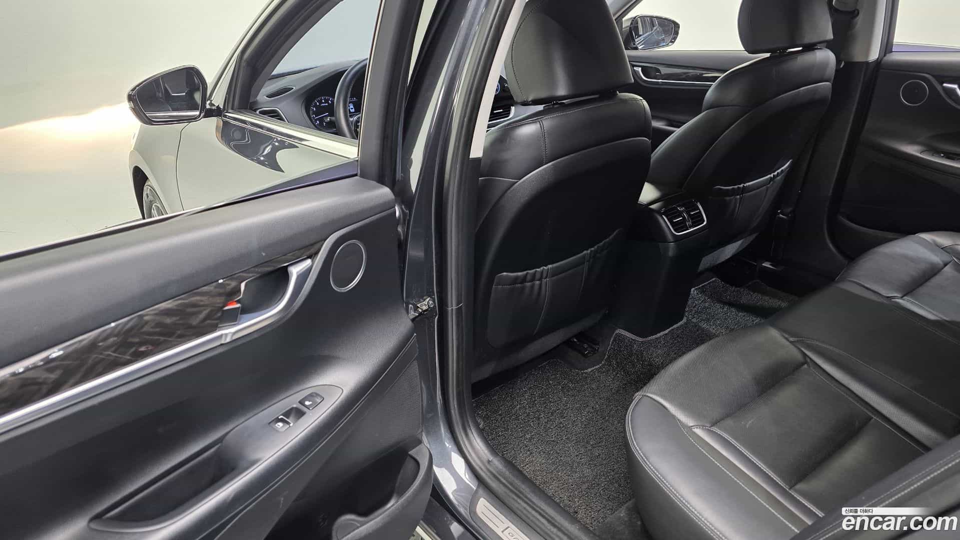 Grandeur Hyundai 2017.3-OPTION-022