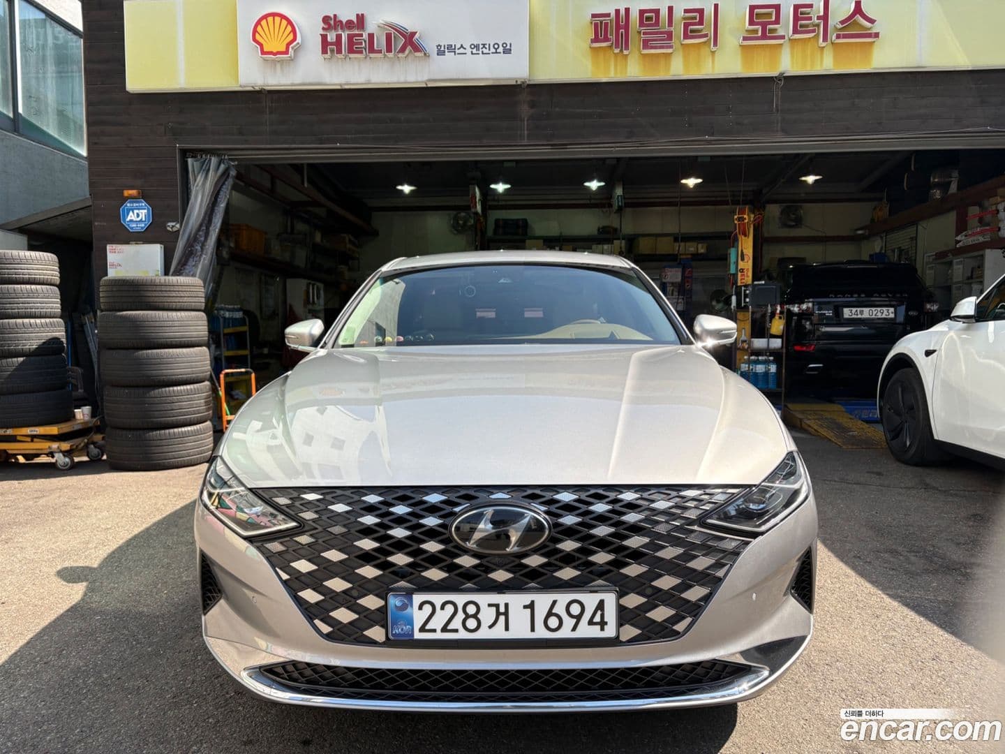 Main__Slider__Photo:Grandeur Hyundai 2020.2-0