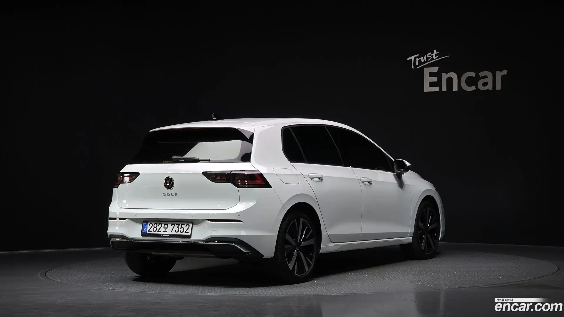 Main__Slider__Photo:Golf Volkswagen 2025.5-1