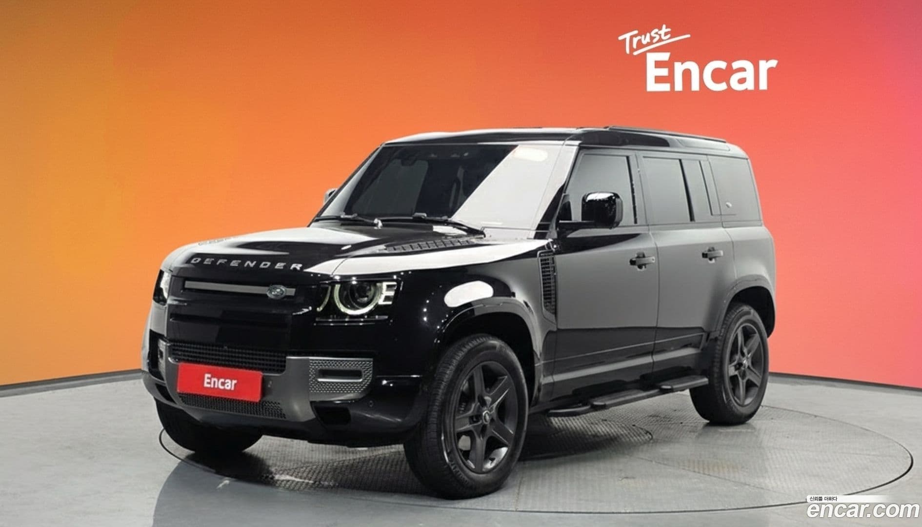 Main__Slider__Photo:Defender Land Rover 2024.3-0