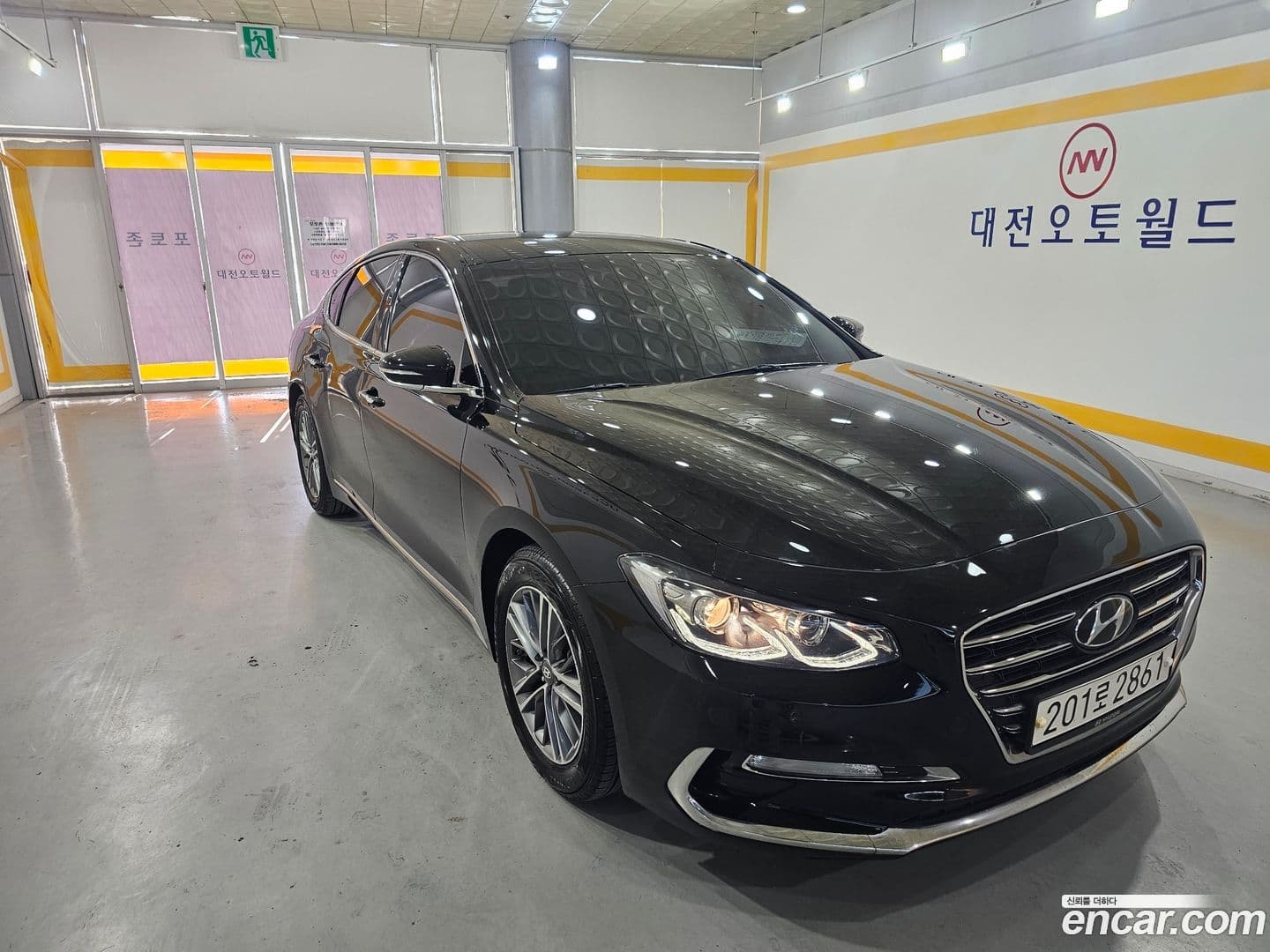 Main__Slider__Photo:Grandeur Hyundai 2019.5-0