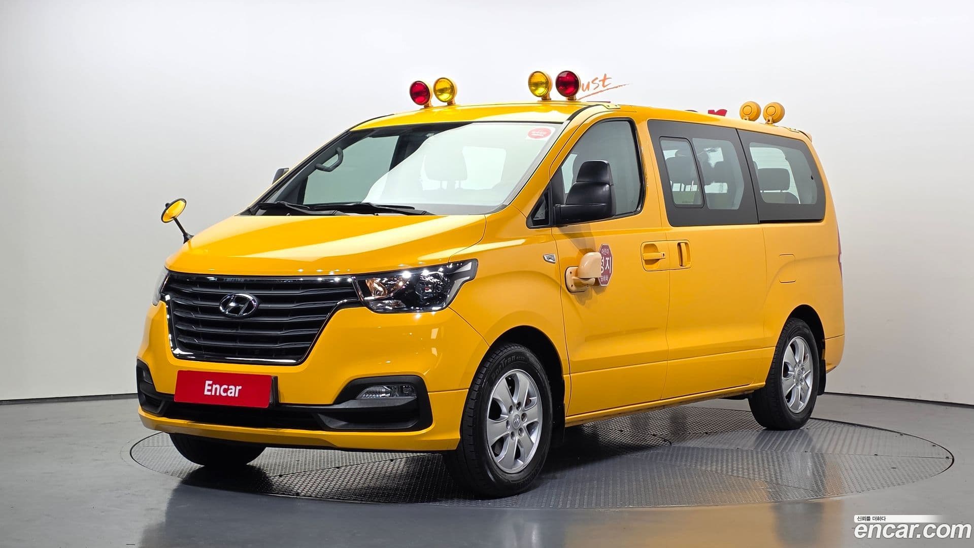 Main__Slider__Photo:Starex Hyundai 2018.10-0