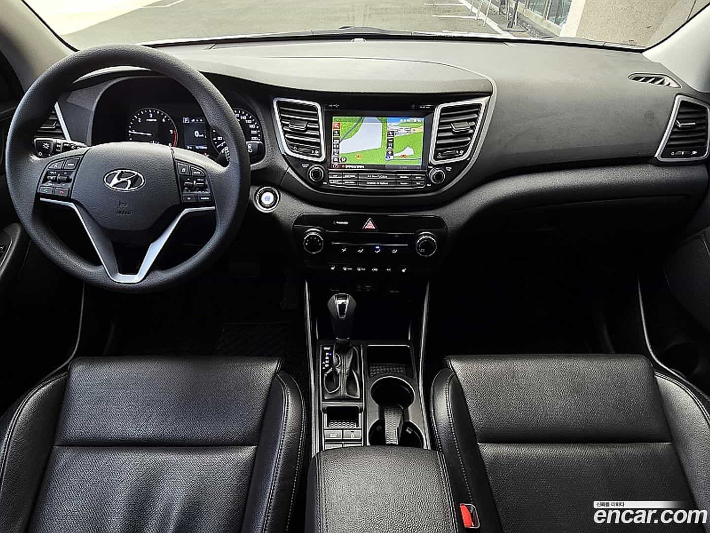 Tucson Hyundai 2015.9-INNER-006