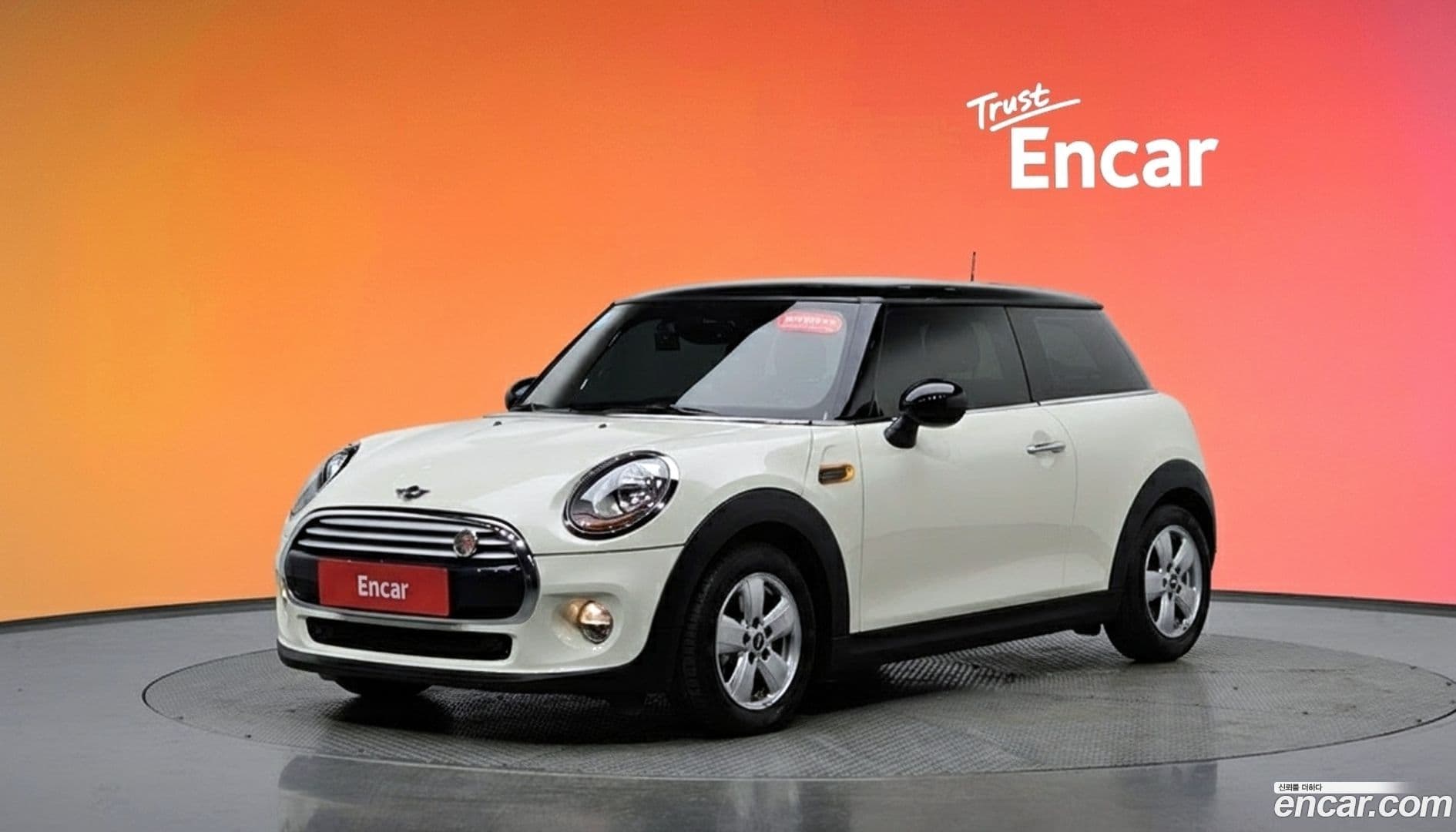 Main__Slider__Photo:Cooper Mini 2014.5-0