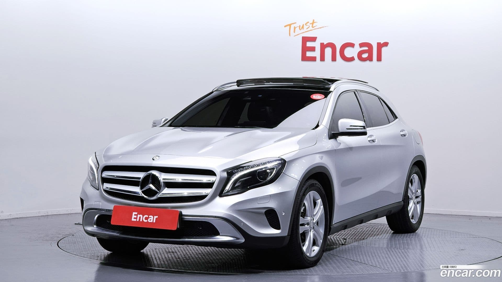 Main__Slider__Photo:GLA-Class Mercedes-Benz 2016.7-0