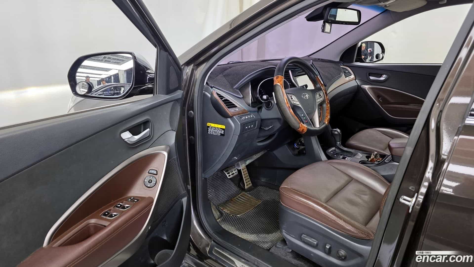Santafe Hyundai 2017.1-INNER-010