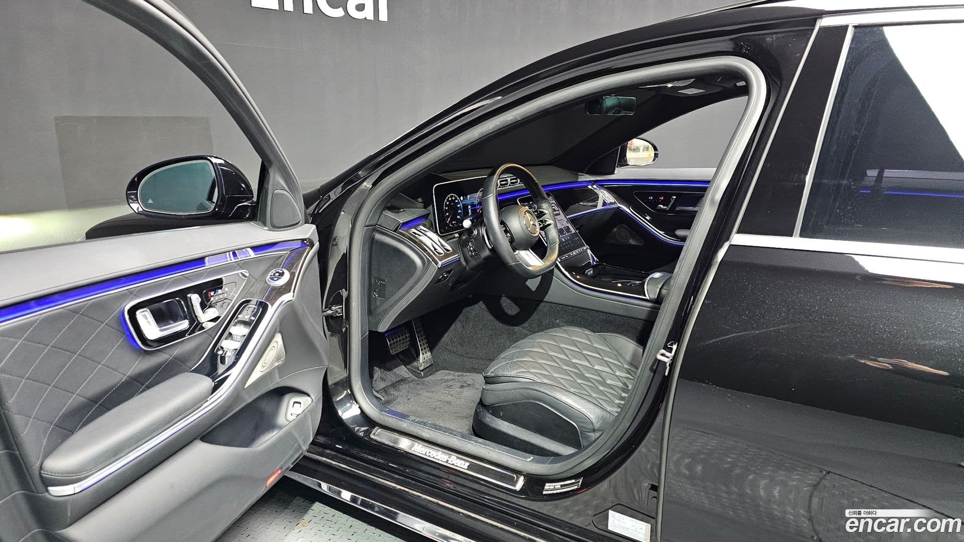 Main__Slider__Photo:S-Class Mercedes-Benz 2022.2-9