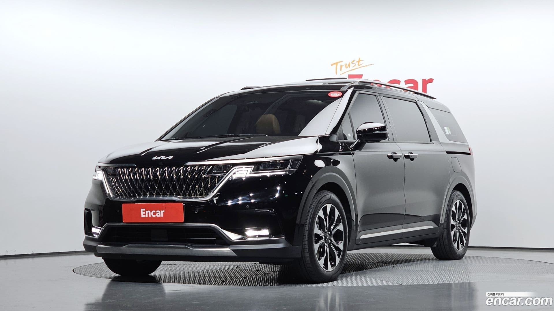 Main__Slider__Photo:Canival Kia 2022.7-0