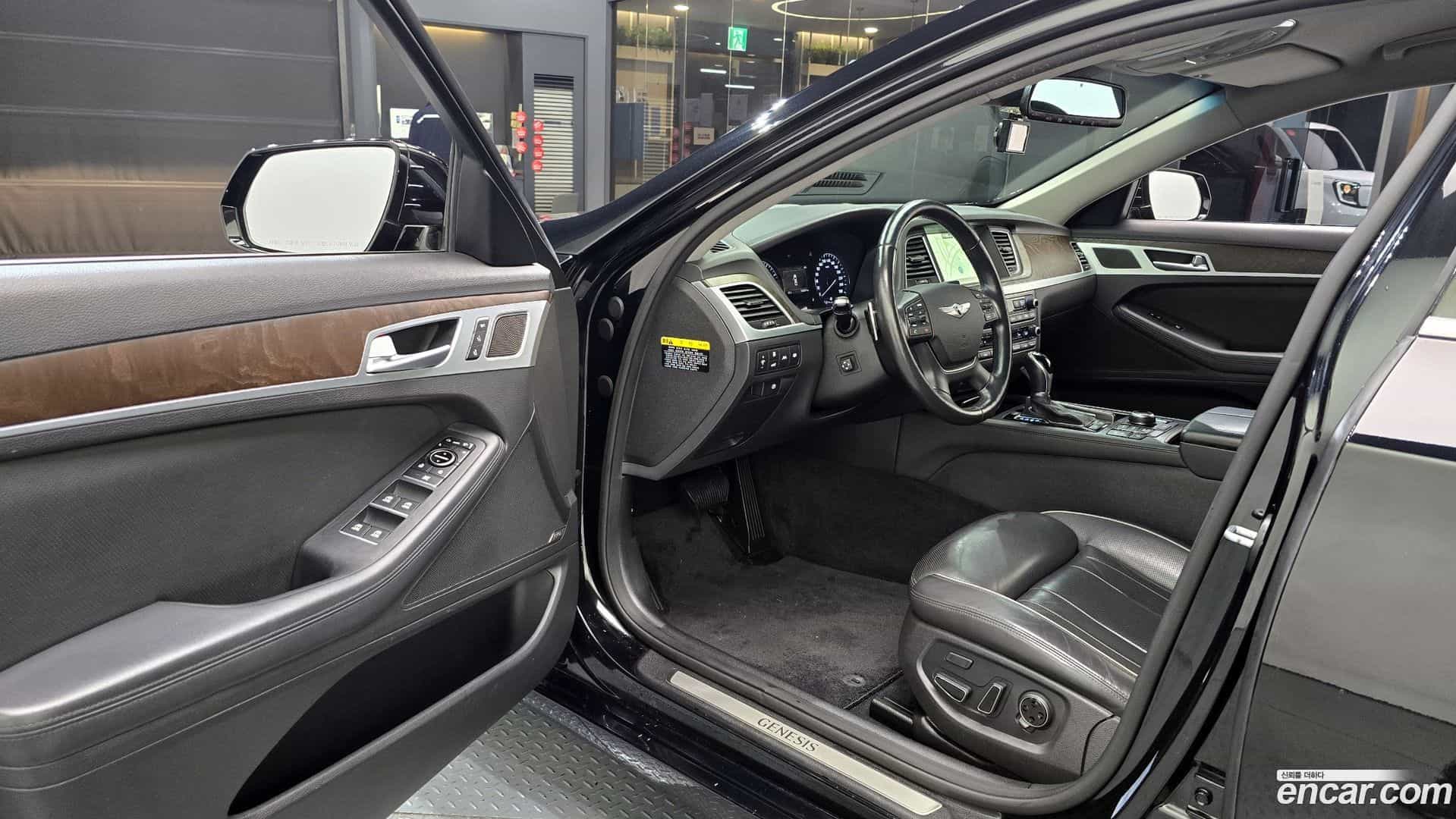 Genesis Hyundai 2014.4-OPTION-015