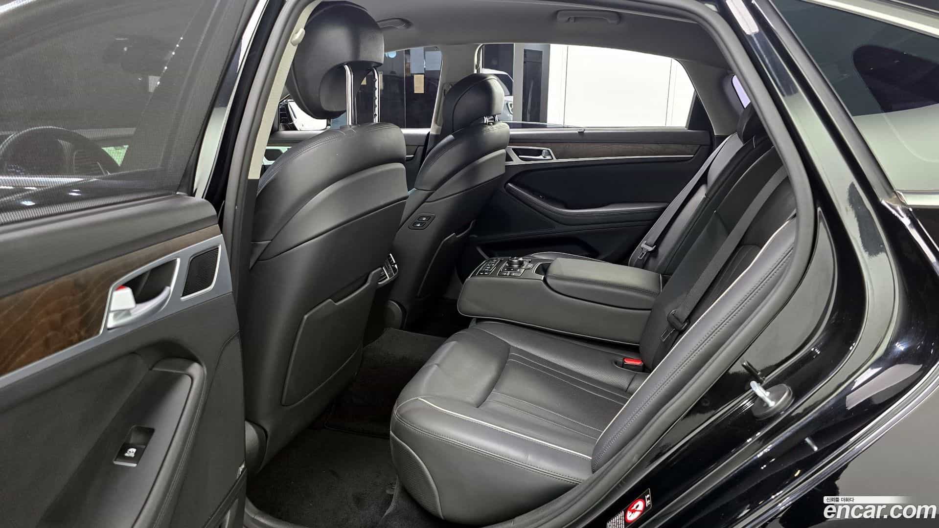 Genesis Hyundai 2014.4-OPTION-017
