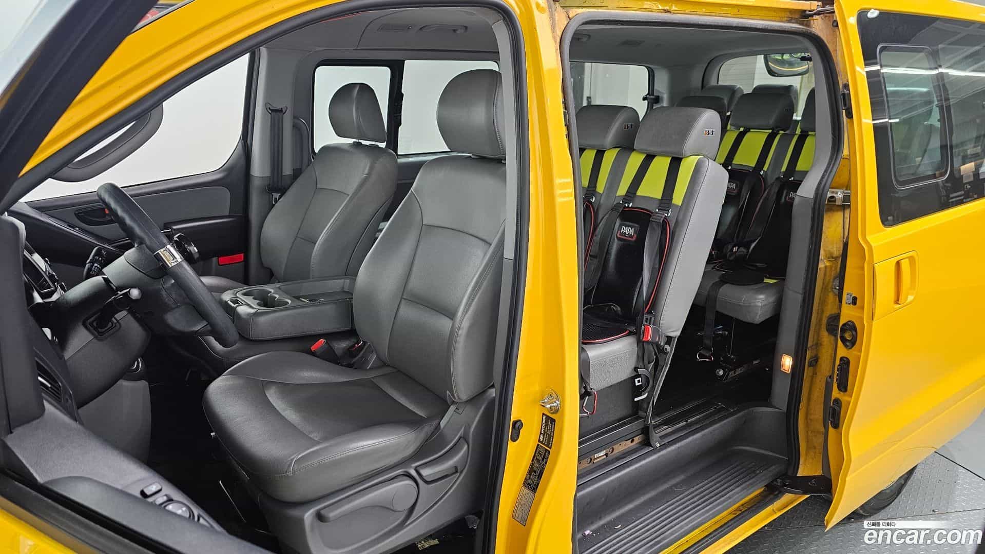 Starex Hyundai 2018.9-INNER-010