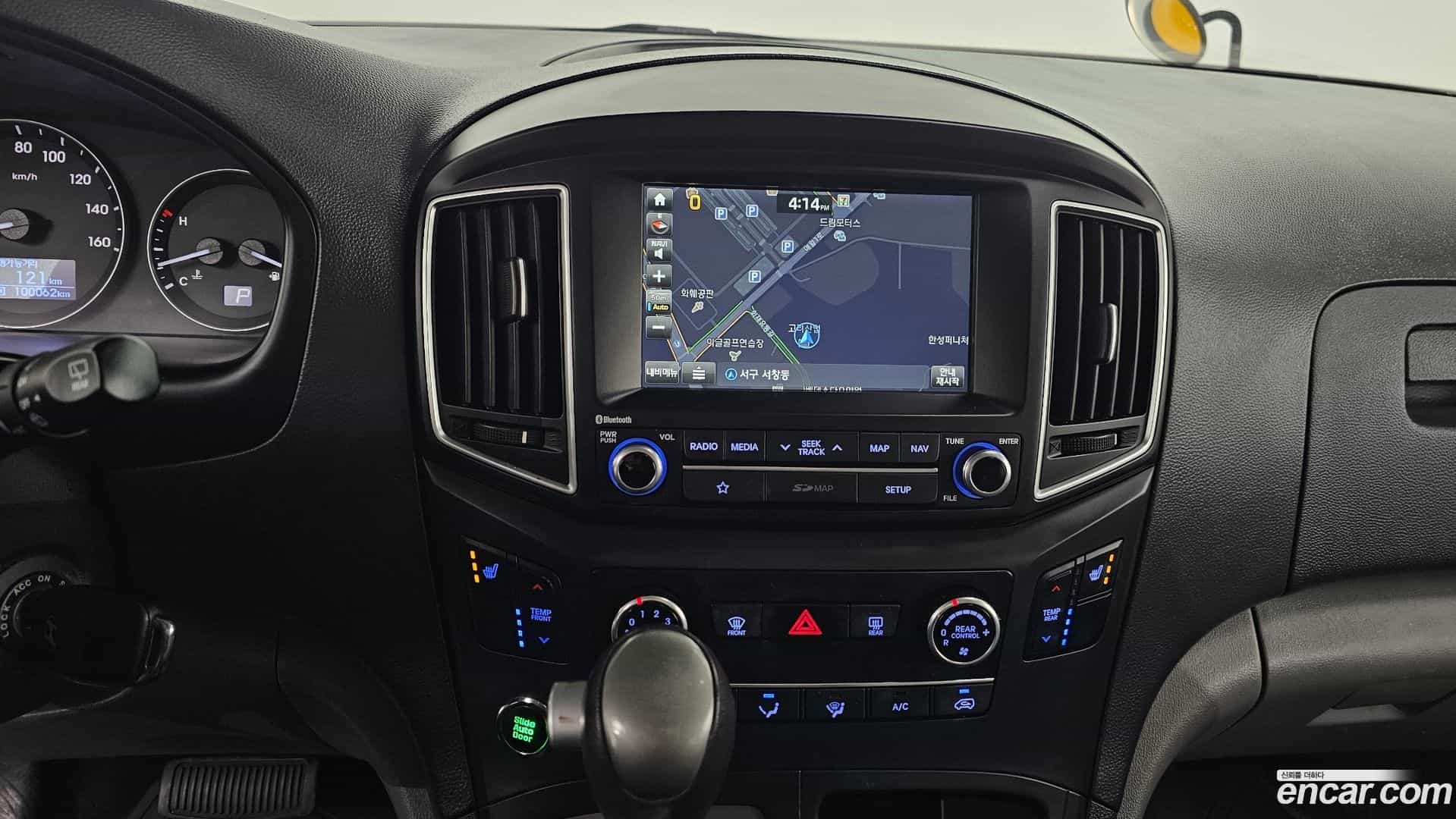 Starex Hyundai 2018.9-OPTION-019