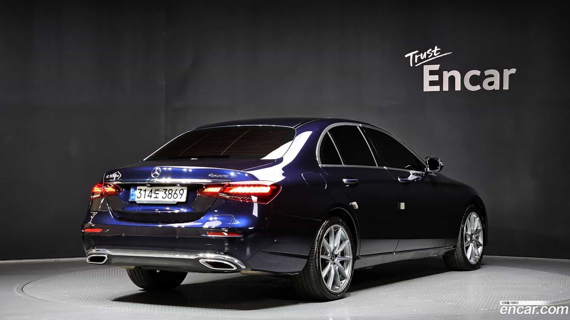 E-Class Mercedes-Benz 2022.1-OUTER-002