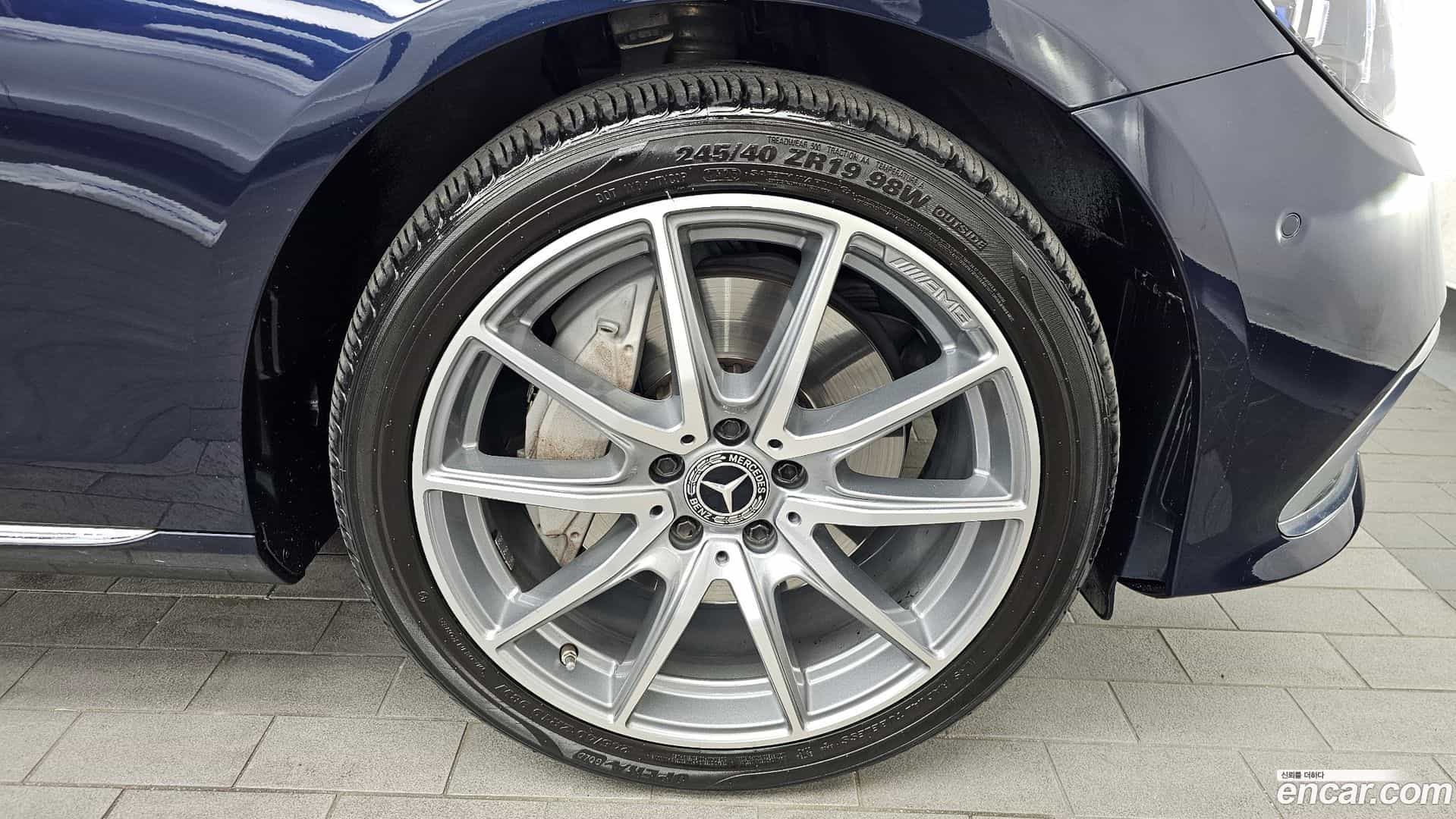 E-Class Mercedes-Benz 2022.1-OUTER-005