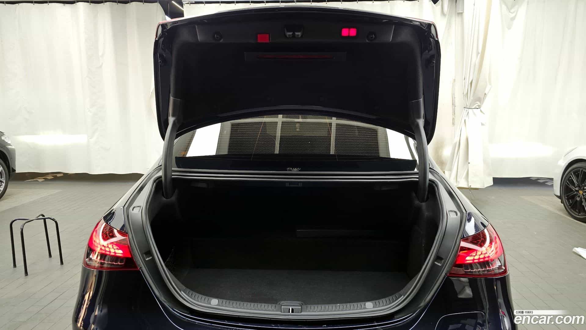 E-Class Mercedes-Benz 2022.1-OPTION-024