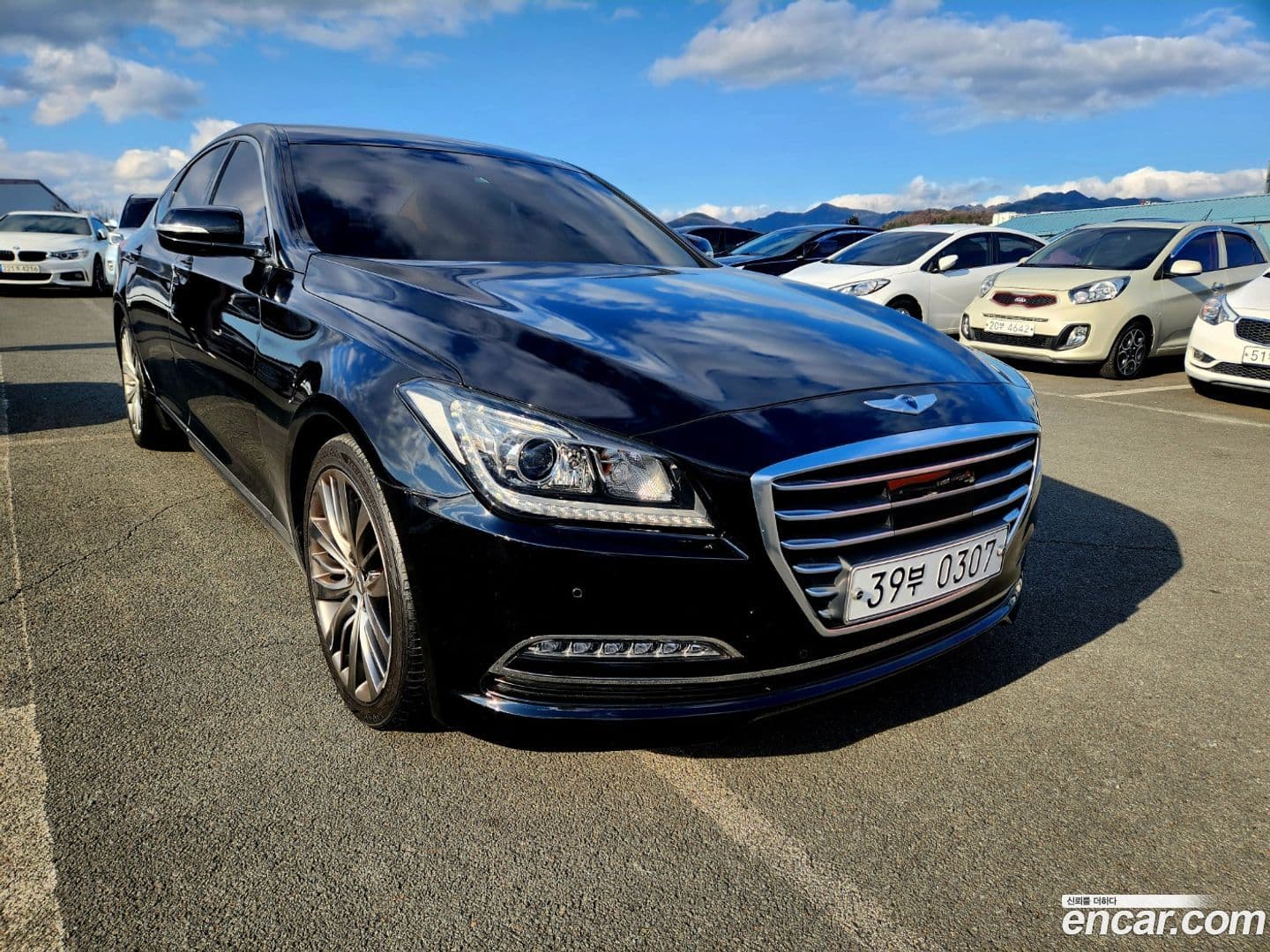 Main__Slider__Photo:Genesis Hyundai 2016.4-0
