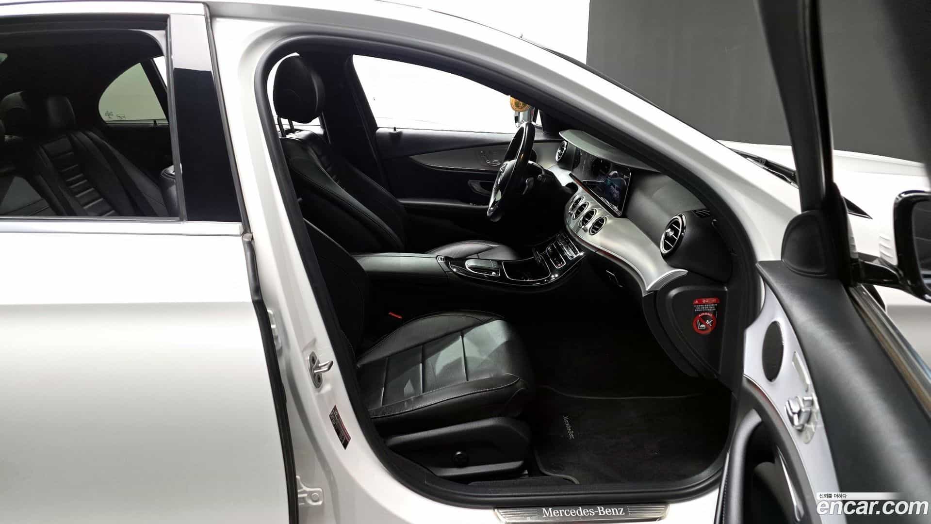 E-Class Mercedes-Benz 2021.4-OPTION-015