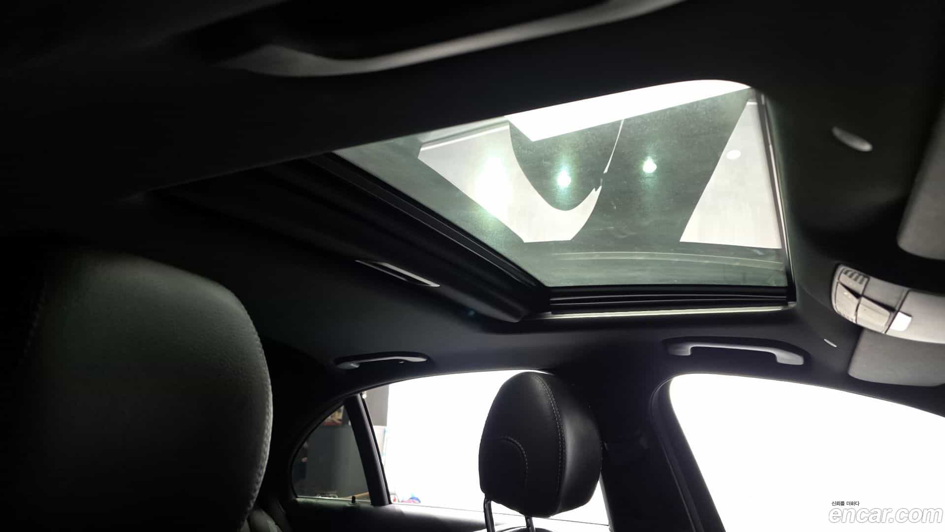 E-Class Mercedes-Benz 2021.4-OPTION-022