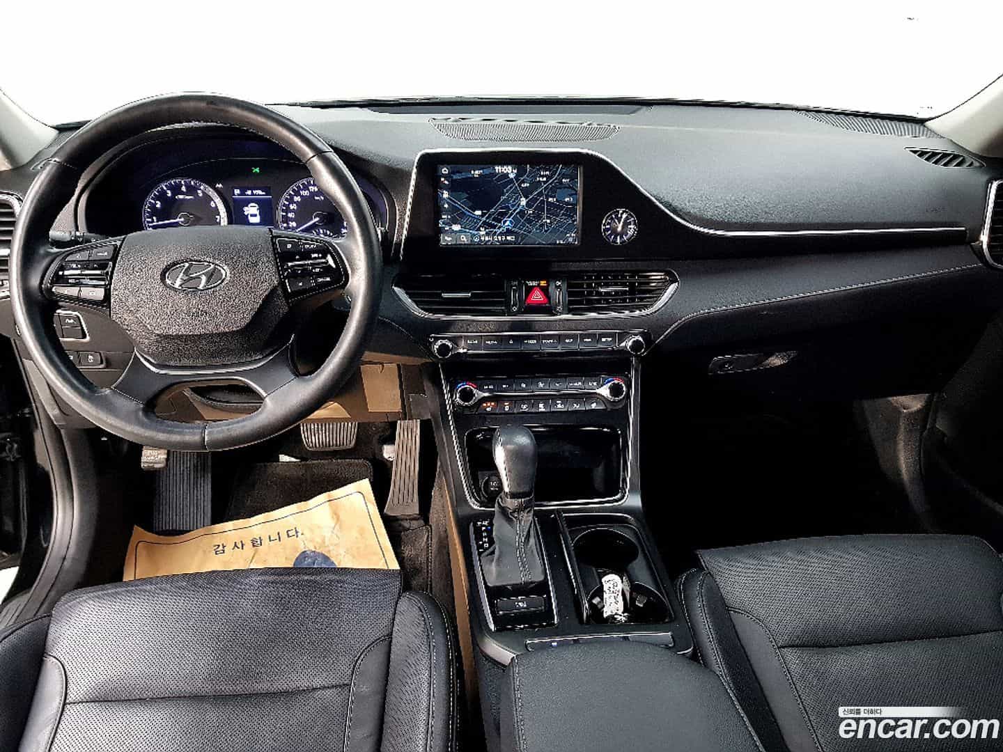 Grandeur Hyundai 2019.1-INNER-007