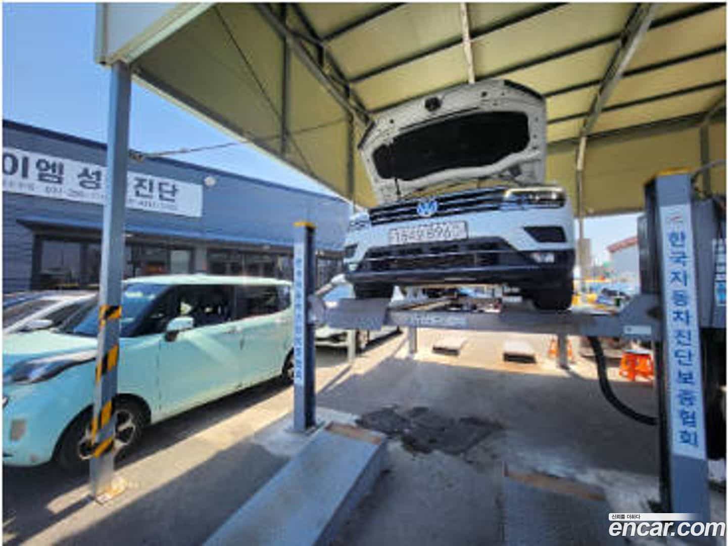 Tiguan Volkswagen 2020.4-OUTER-001