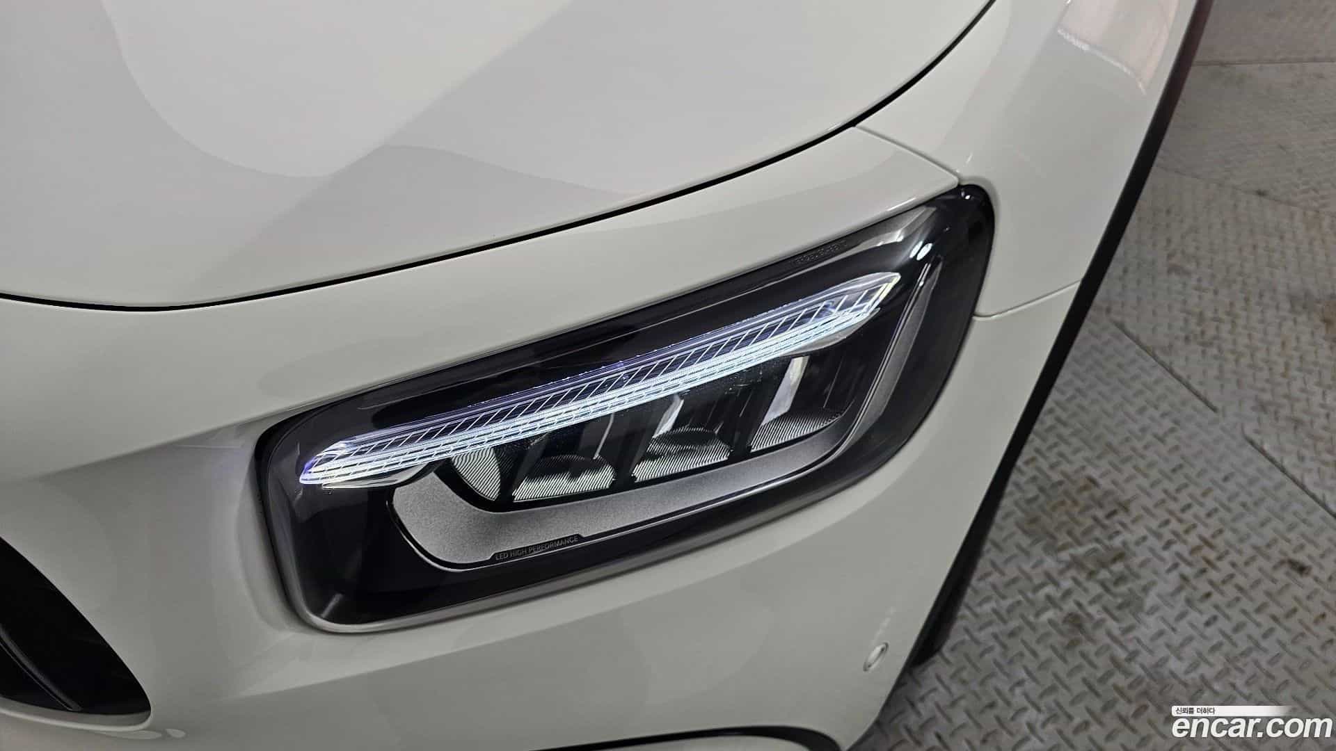 GLB-Class Mercedes-Benz 2025.4-OPTION-021
