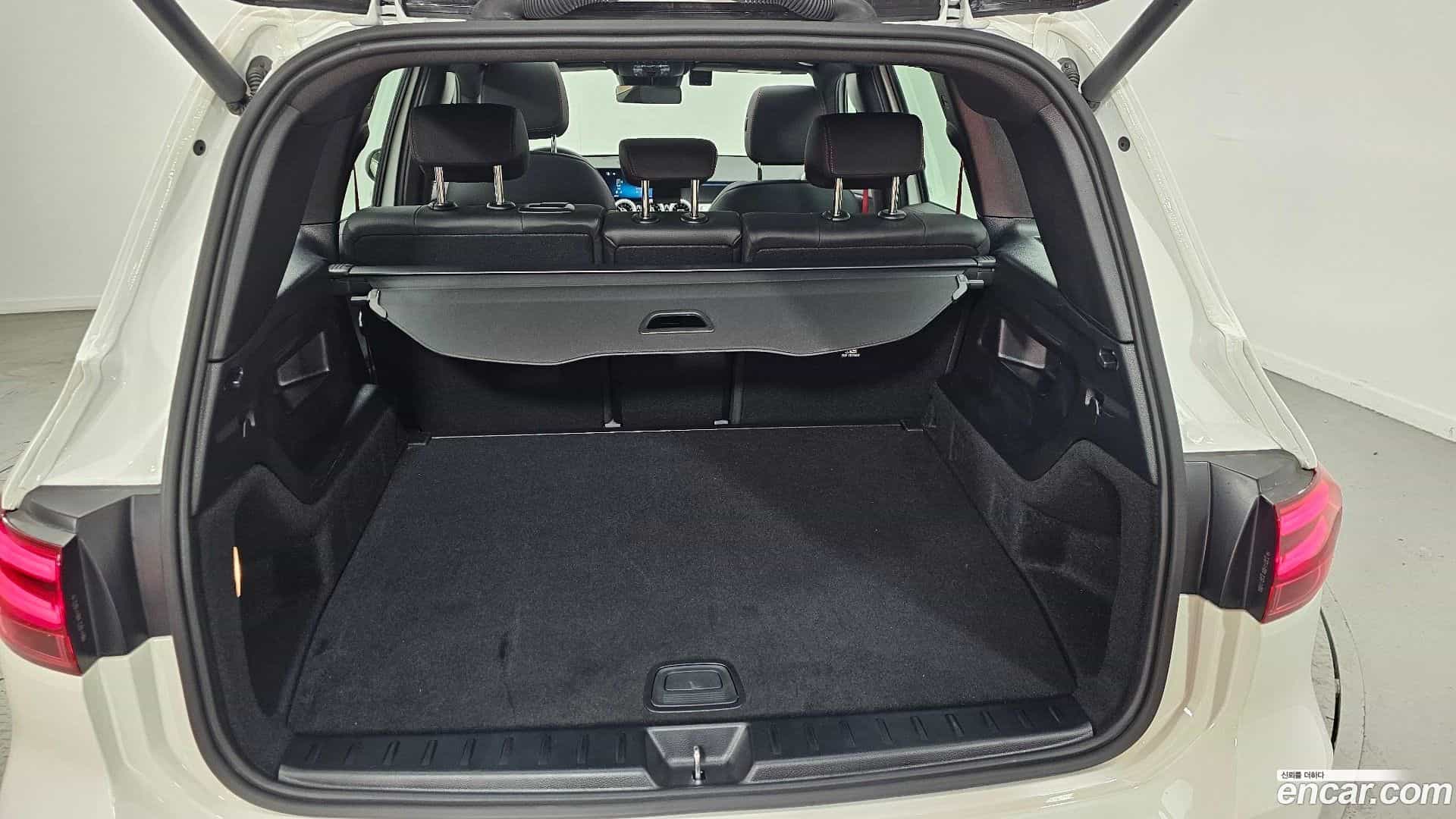 GLB-Class Mercedes-Benz 2025.4-OPTION-024