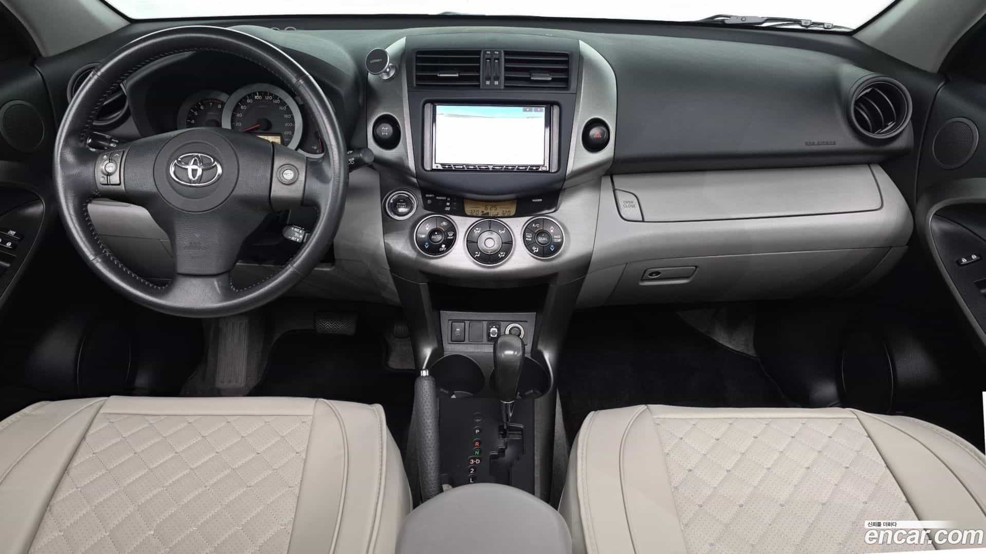 RAV4 Toyota 2012.11-INNER-007