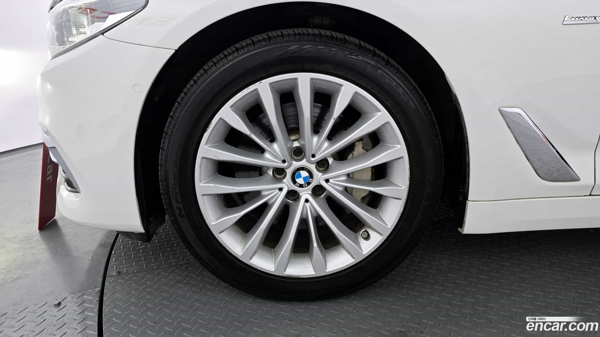 5-Series BMW 2018.5-OUTER-005
