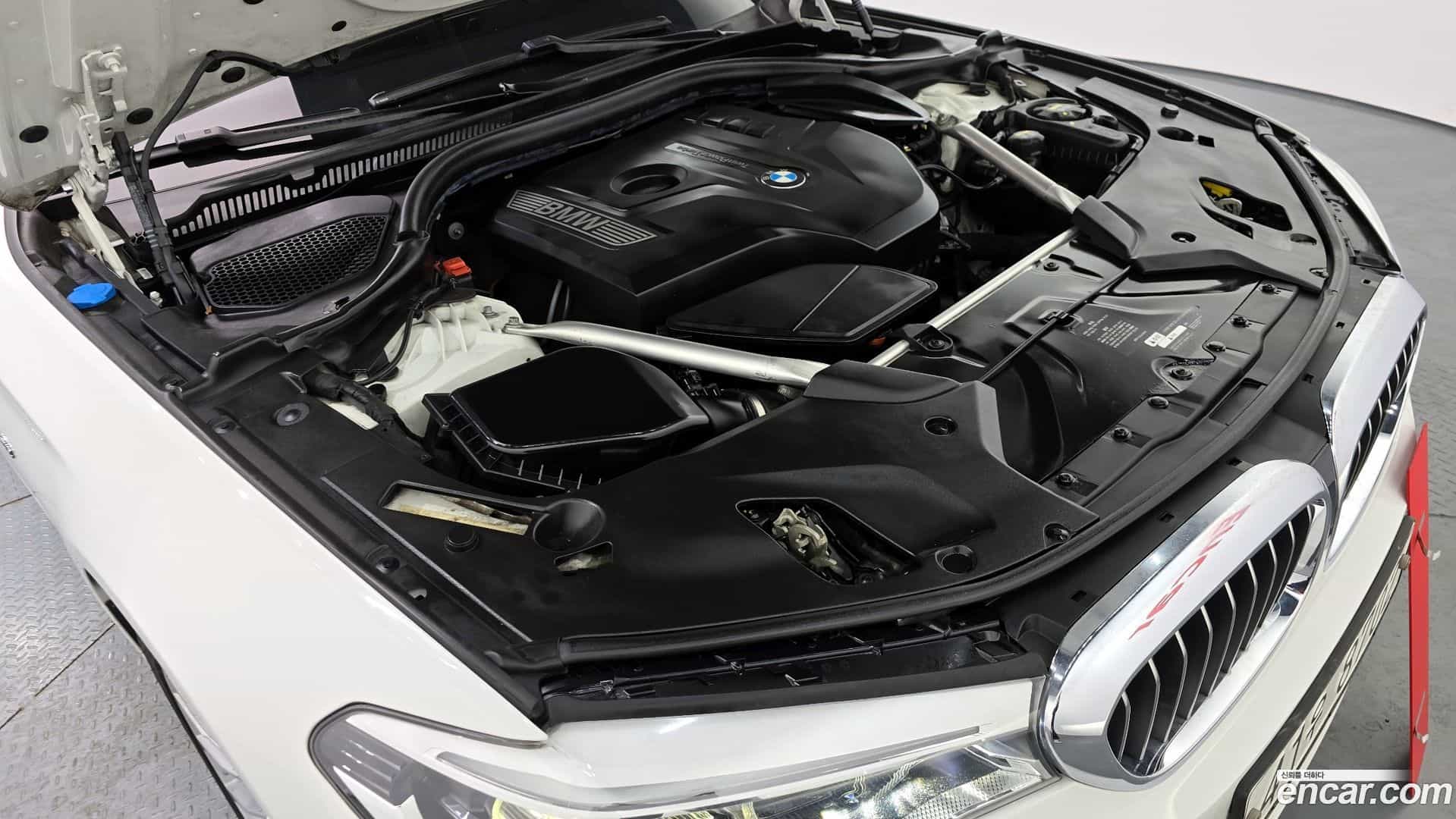 5-Series BMW 2018.5-OUTER-006