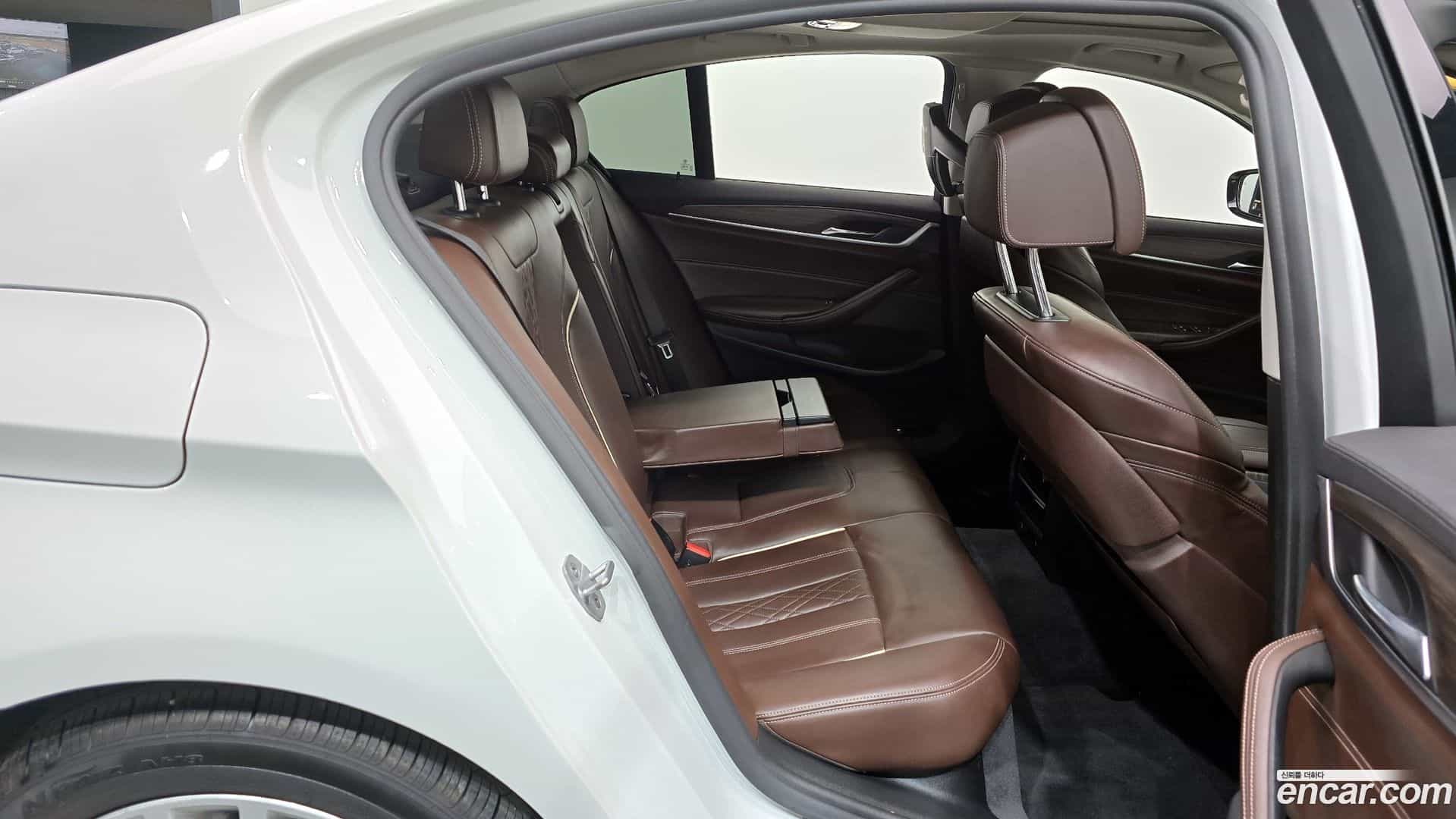 5-Series BMW 2018.5-OPTION-016