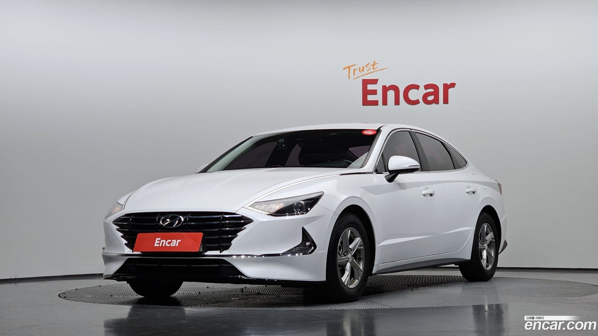 Main__Slider__Photo:Sonata Hyundai 2019.4-0