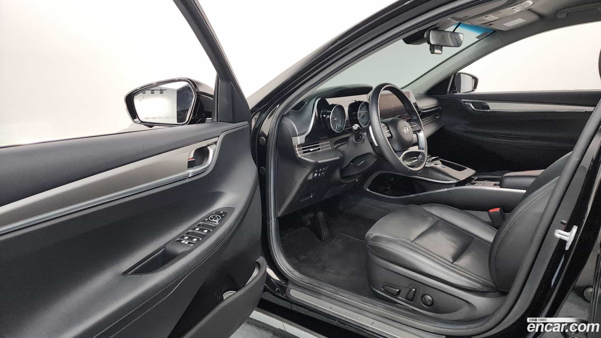 Grandeur Hyundai 2021.2-INNER-010